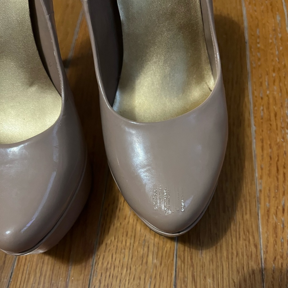 heels - Picture 5 of 5